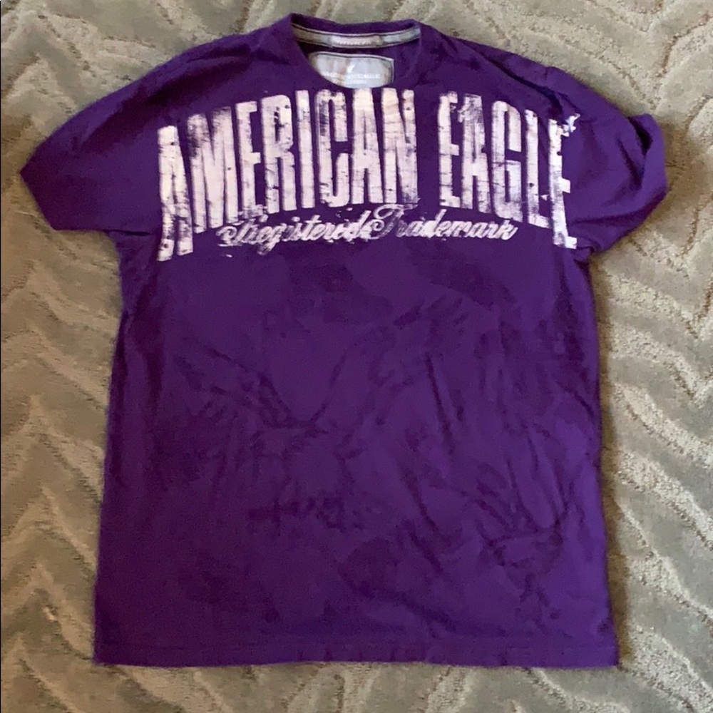 American Eagle tee